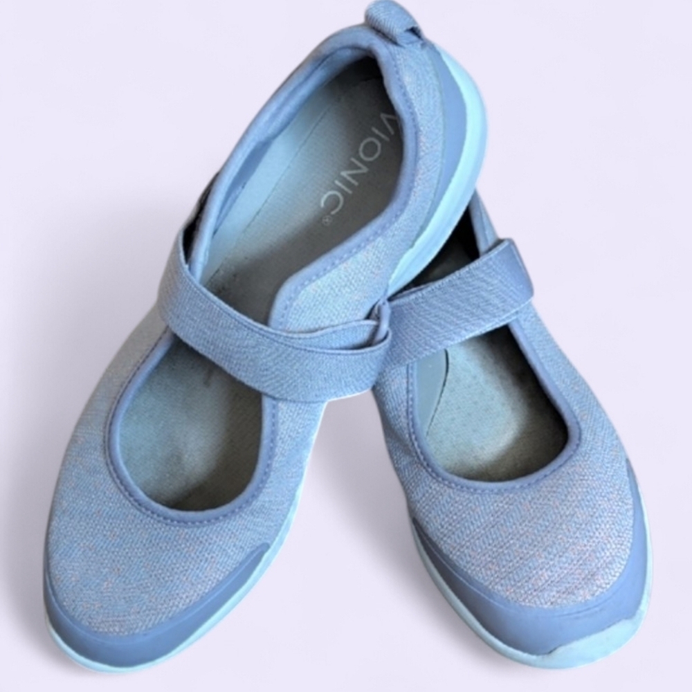 Vionic Women's Jessica Mary Jane Sneaker in a Lavender with Orange Specks. 